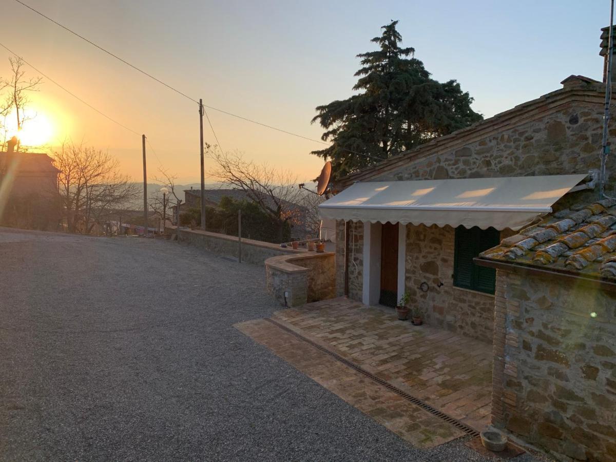 Casa Vacanze Elisabetta Montalcino Exterior foto