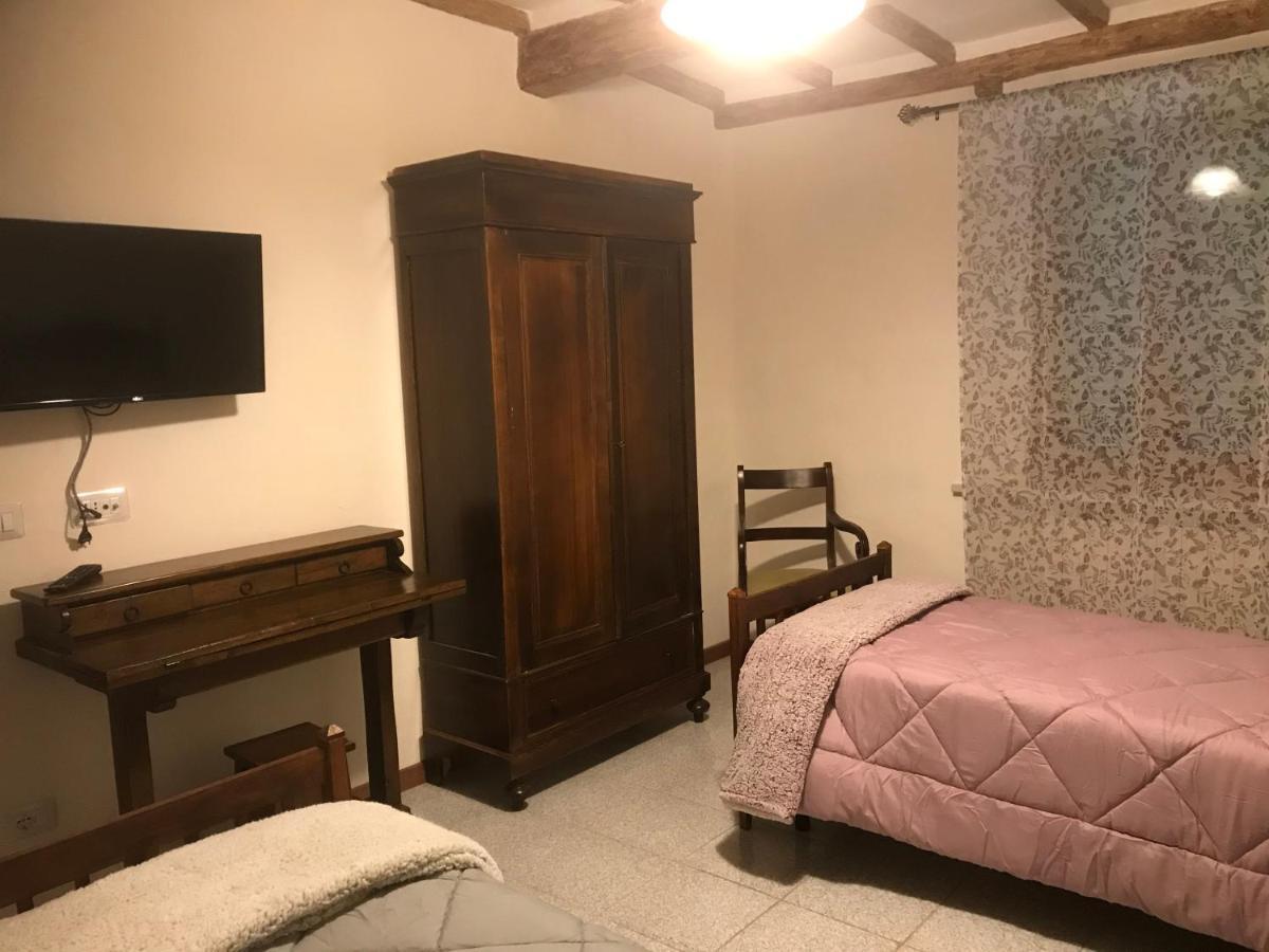 Casa Vacanze Elisabetta Montalcino Exterior foto